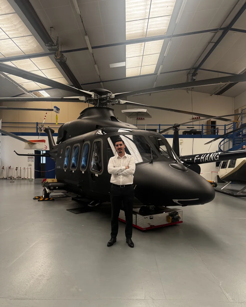 Elias, founder of Écrin d'Aventures — Luxury Concierge Paris